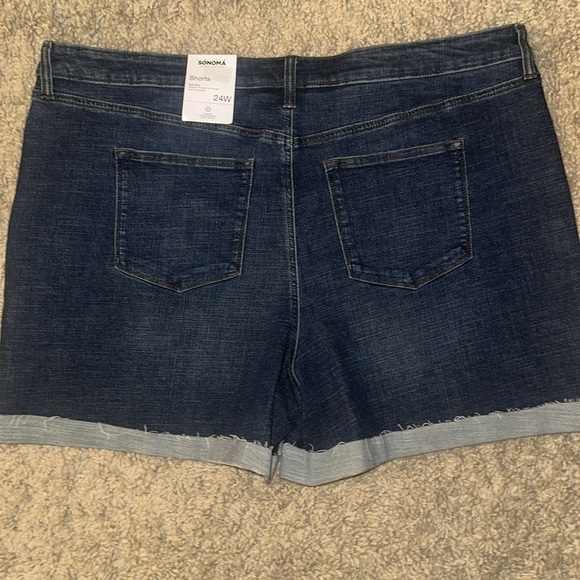NWT Plus Size Sonoma Goods for Life Premium High-Waist Denim Shorts (24W) - Picture 3 of 5